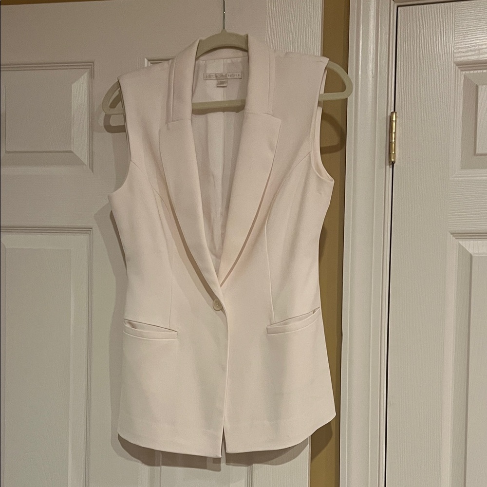 Boston Proper Cream Sleeveless Blazer
